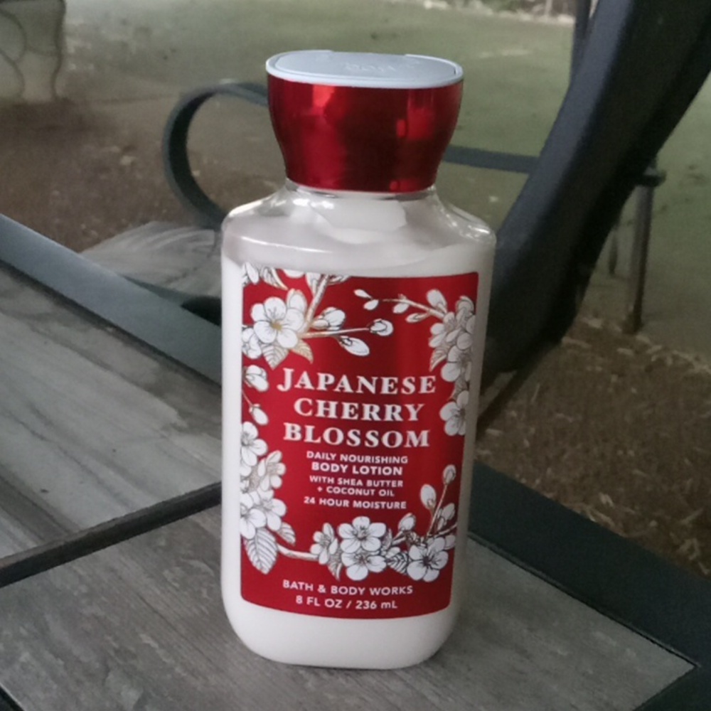 Bath & Body Works Japanese Cherry Blossom Body Lotion!